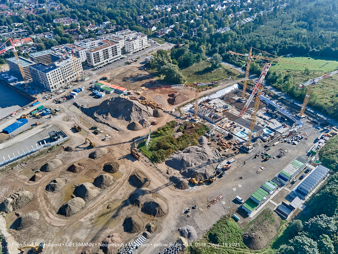 19.09.2021 - Aktuelle Luftbilder aus dem Alexisquartier und Pandion Verde in Neuperlach in München